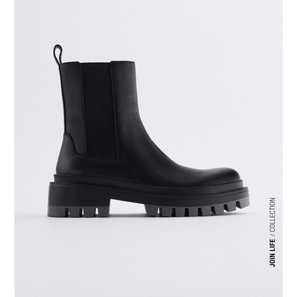 Lug sole leather boot